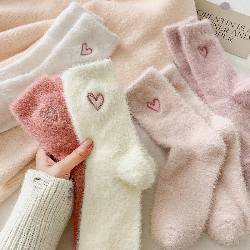 Gohobi/Pink Heart Velvet Socks