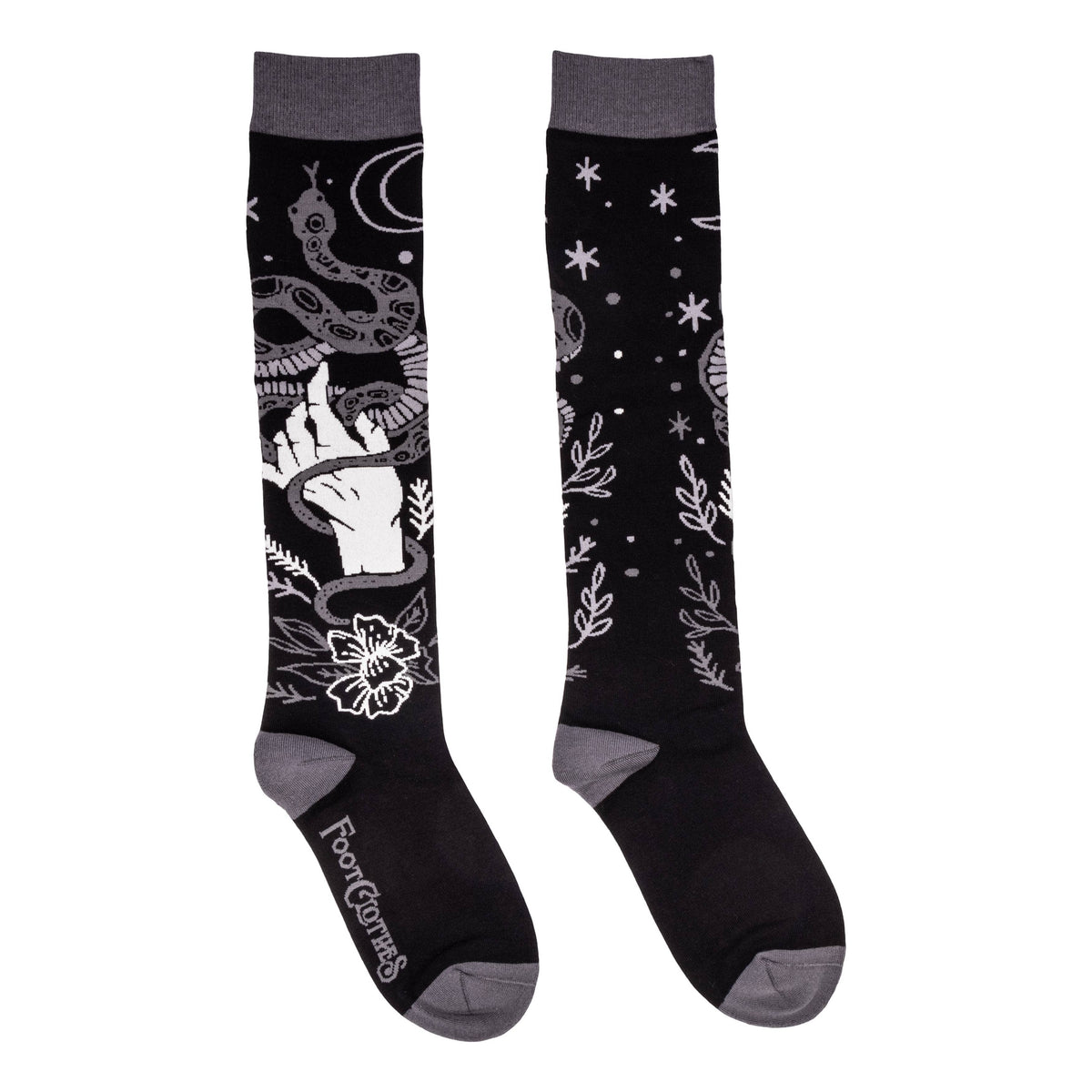 Foot Clothes/Serpentine Witch Knee Highs