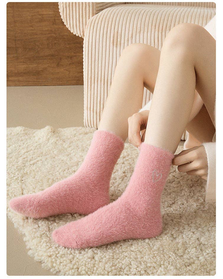 Gohobi/Pink Heart Velvet Socks