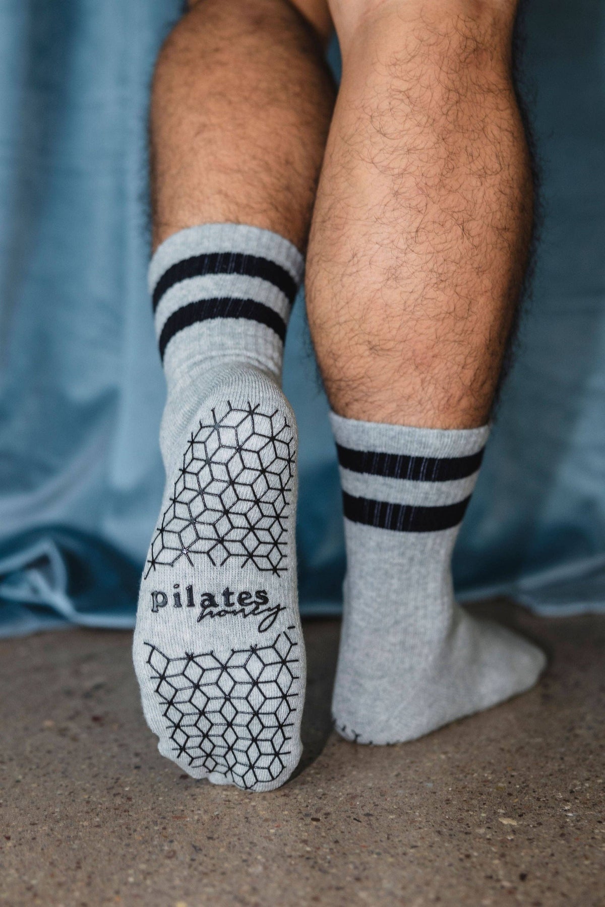 Pilates Honey/Men's Black Stripe Crew Grip Sock