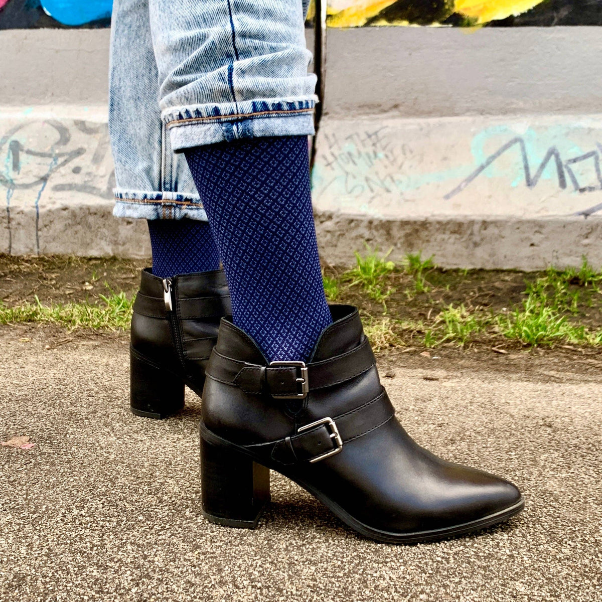 Dr. Motion/Neat Plaiting | Knee-High Compression Socks For Women