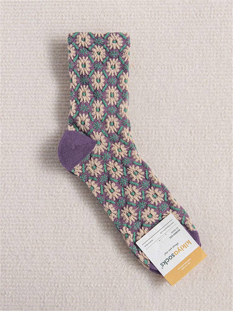 Women&#39;s Socks with Flowers