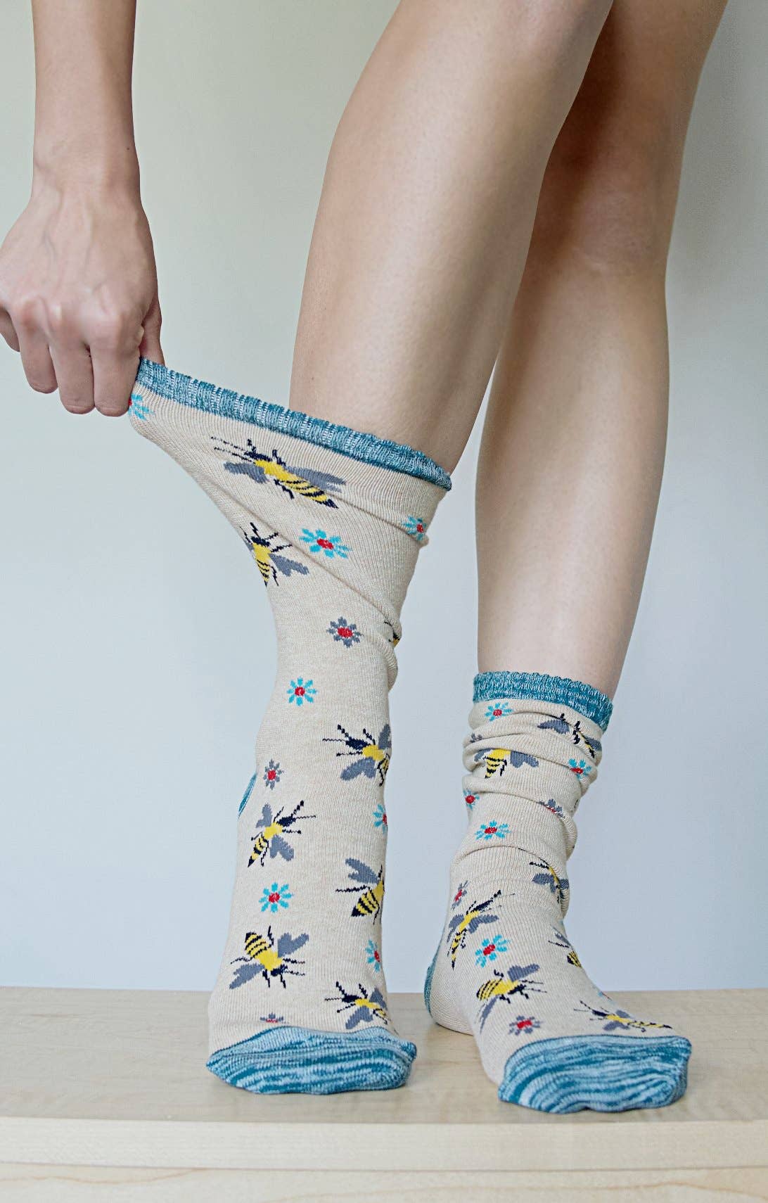 Tabbisocks/Bee Replant Pairs CA Forest Donation Socks