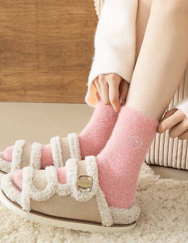 Gohobi/Pink Heart Velvet Socks