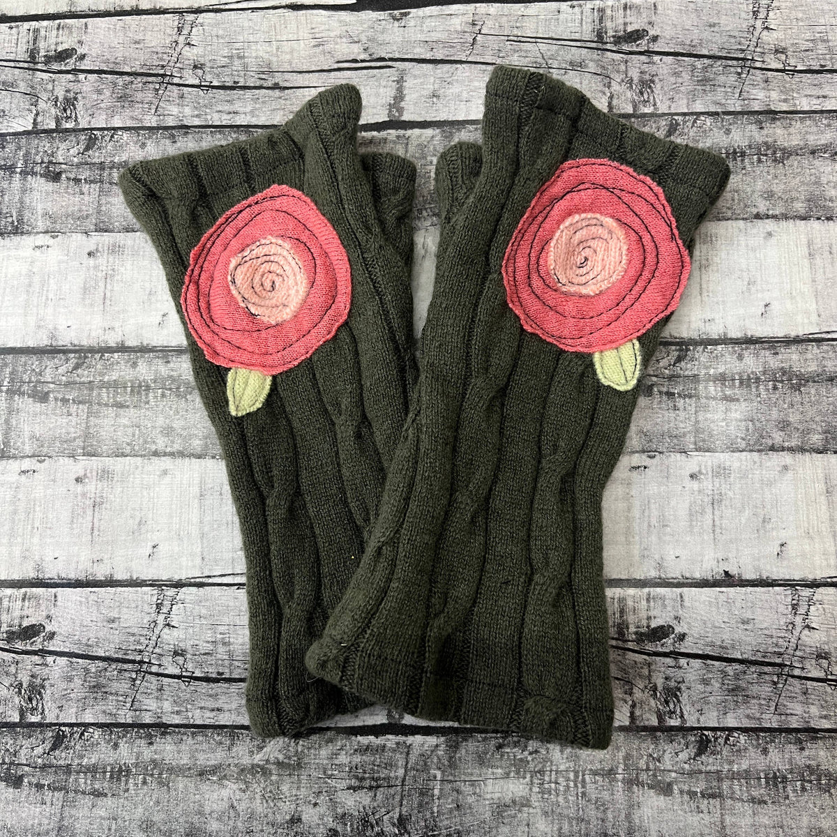 Sardine/Fingerless Cashmere Gloves-Blooming Rose