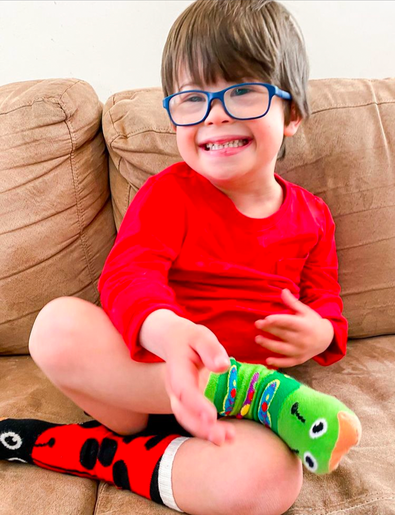 Pals/Ladybug & Caterpillar Fun Mismatched Non-Slip Kids Socks