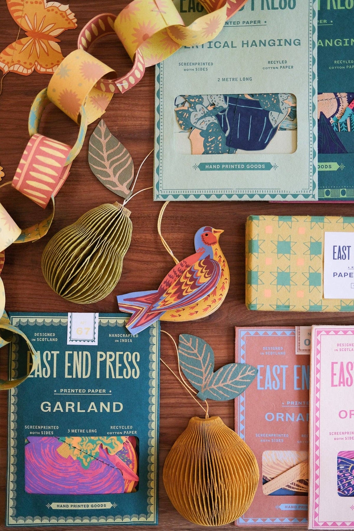 East End Press/VEGETABLE SEWN GARLAND