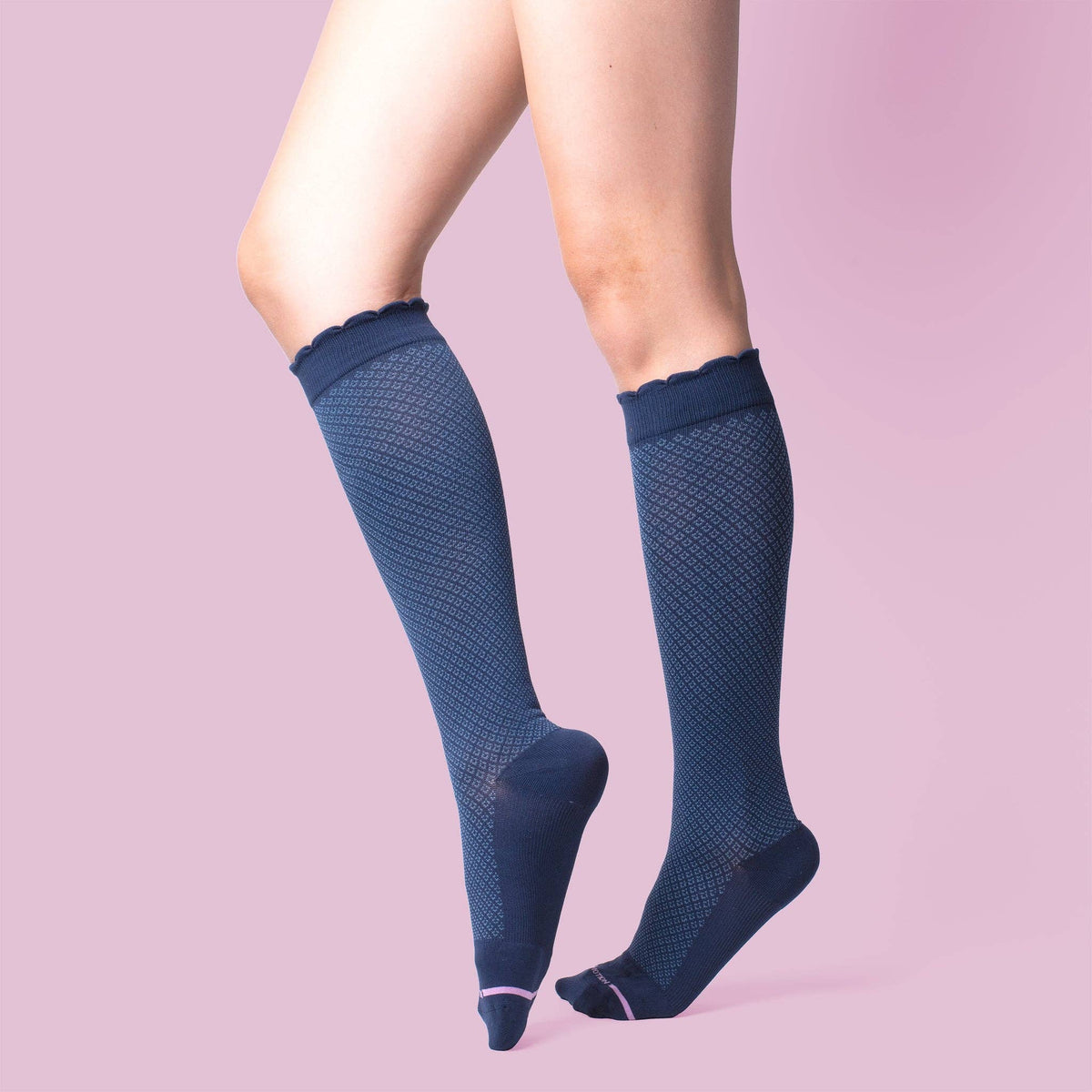 Dr. Motion/Neat Plaiting | Knee-High Compression Socks For Women