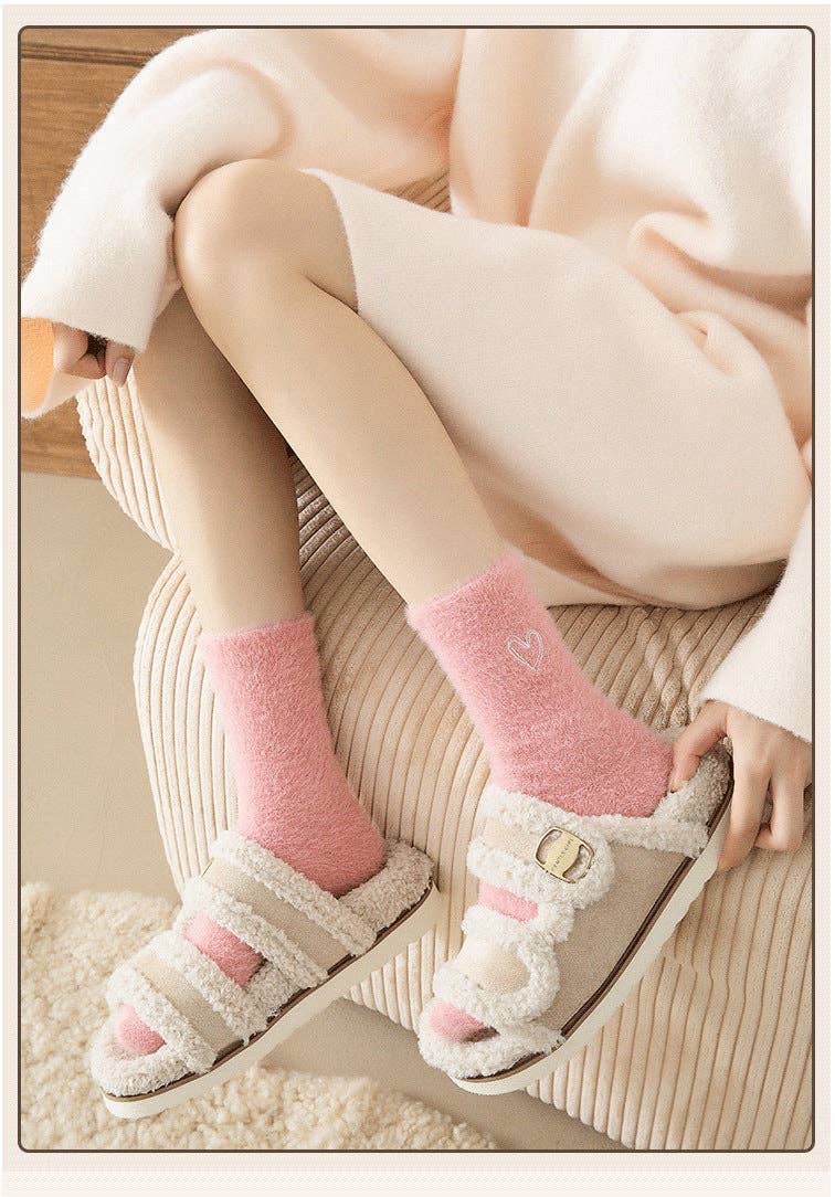 Gohobi/Pink Heart Velvet Socks