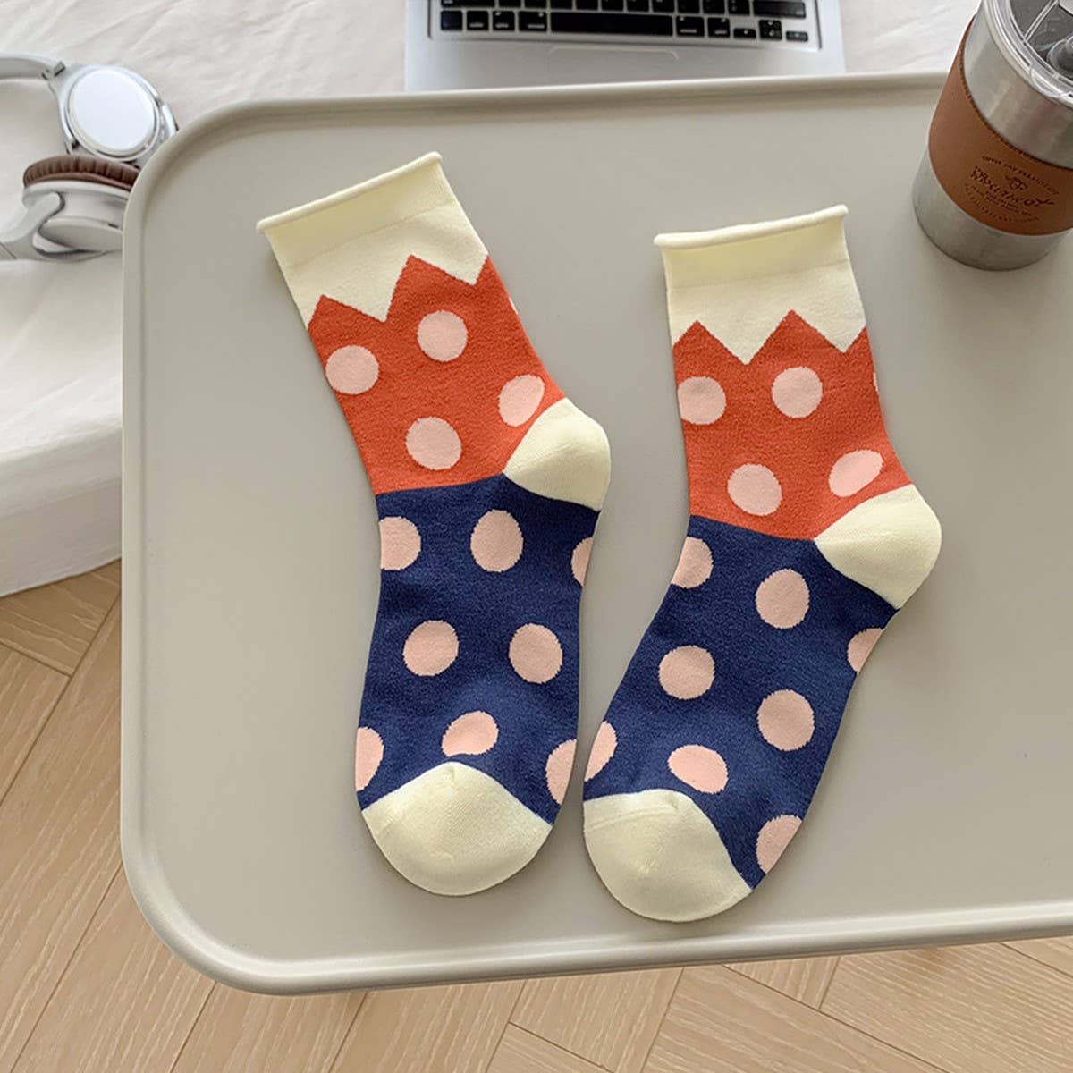 Yuppie Sox ALL-SEASON PURE COTTON MID-TUBE POLKA DOT SOCKS