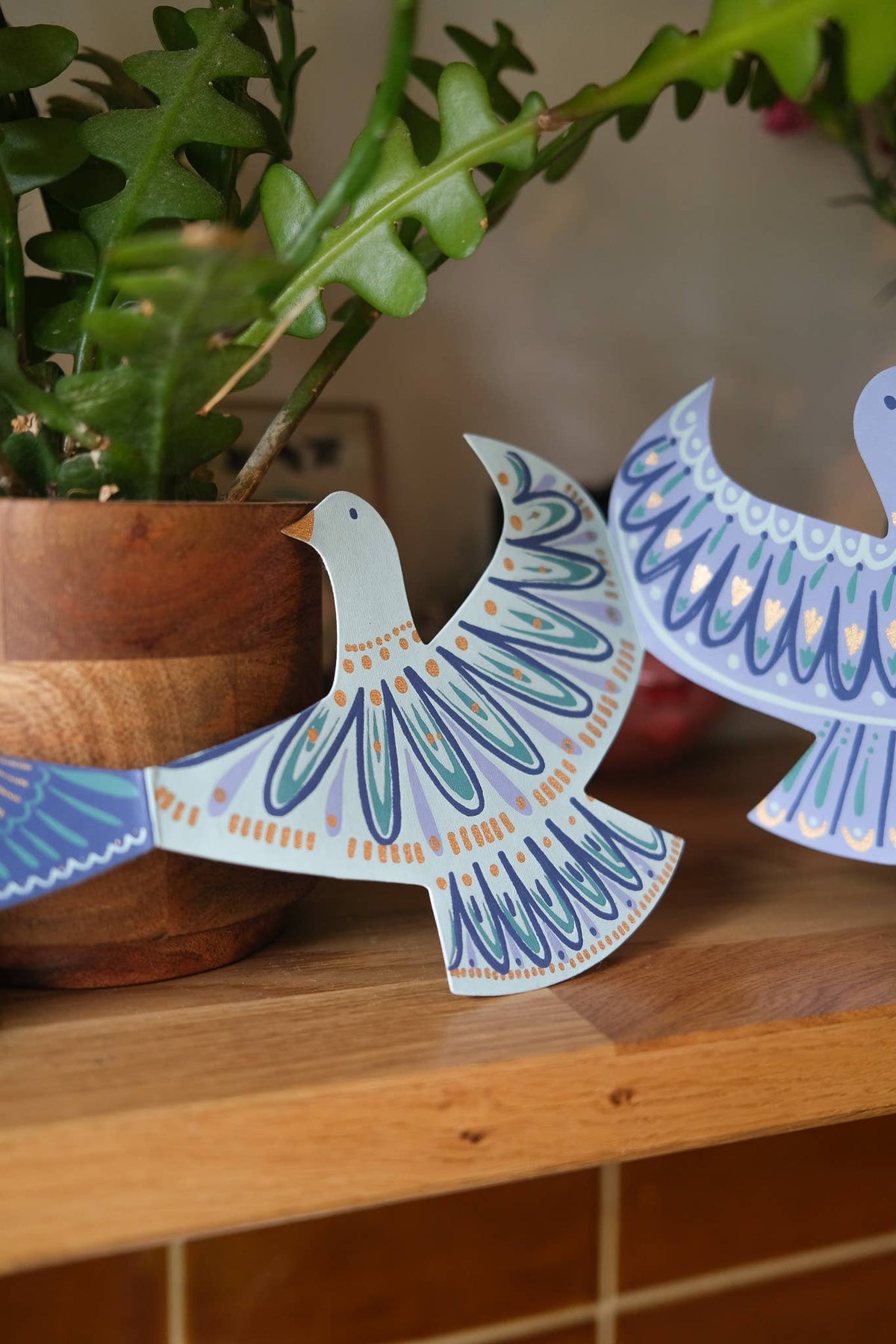 East End Press/Peace Doves Concertina Garland