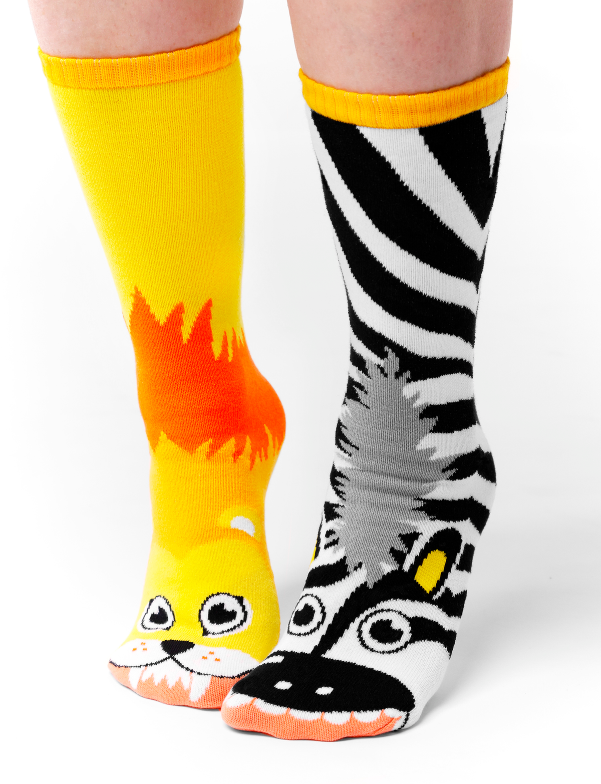 Pals/Lion & Zebra Mismatched Adult Socks