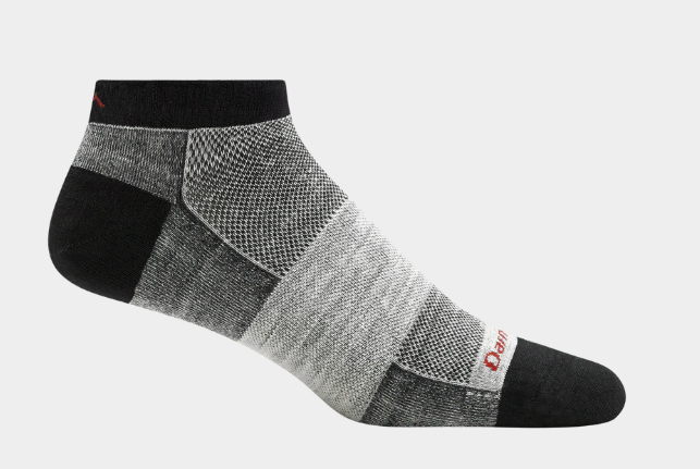 Darn Tough/Men&#39;s 1437 No Show Lightweight Running Sock