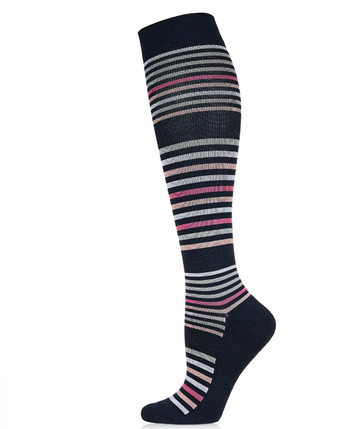 Memoi/Women&#39;s Classic Stripes Bamboo Blend 8-15mmHg Graduated Compression Socks