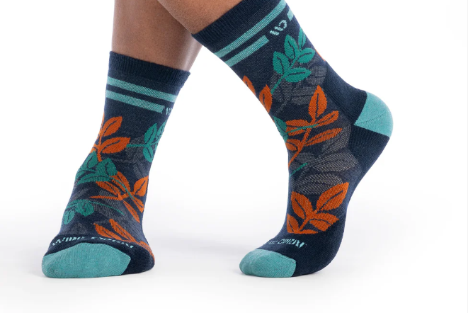 Darn Tough/MEN'S ISLAND TIME MIDWEIGHT CREW SOCK ECLIPSE/9009