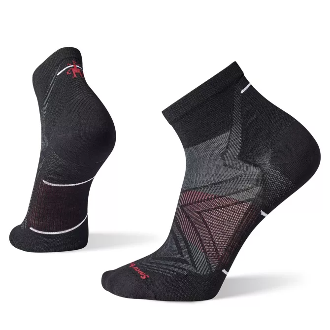 Smartwool Run Zero Cushion Ankle Socks for men in black in display feet